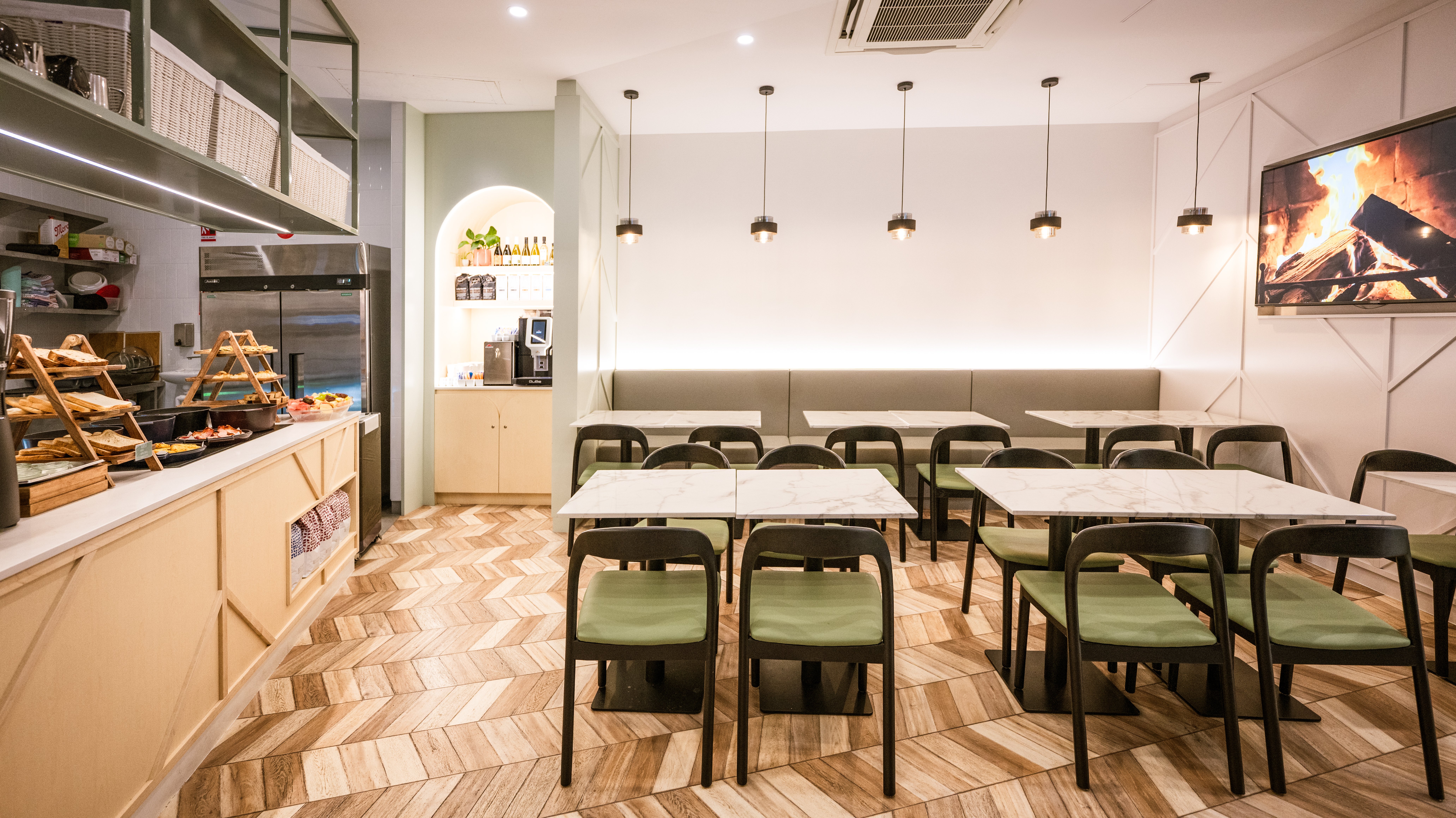 Holiday Inn & Suites Sydney Bondi Junction 41/49
