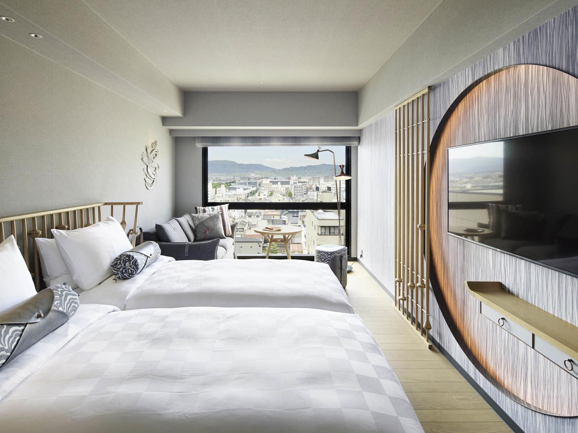 Premium, Privilege, Multiple Beds 2/5