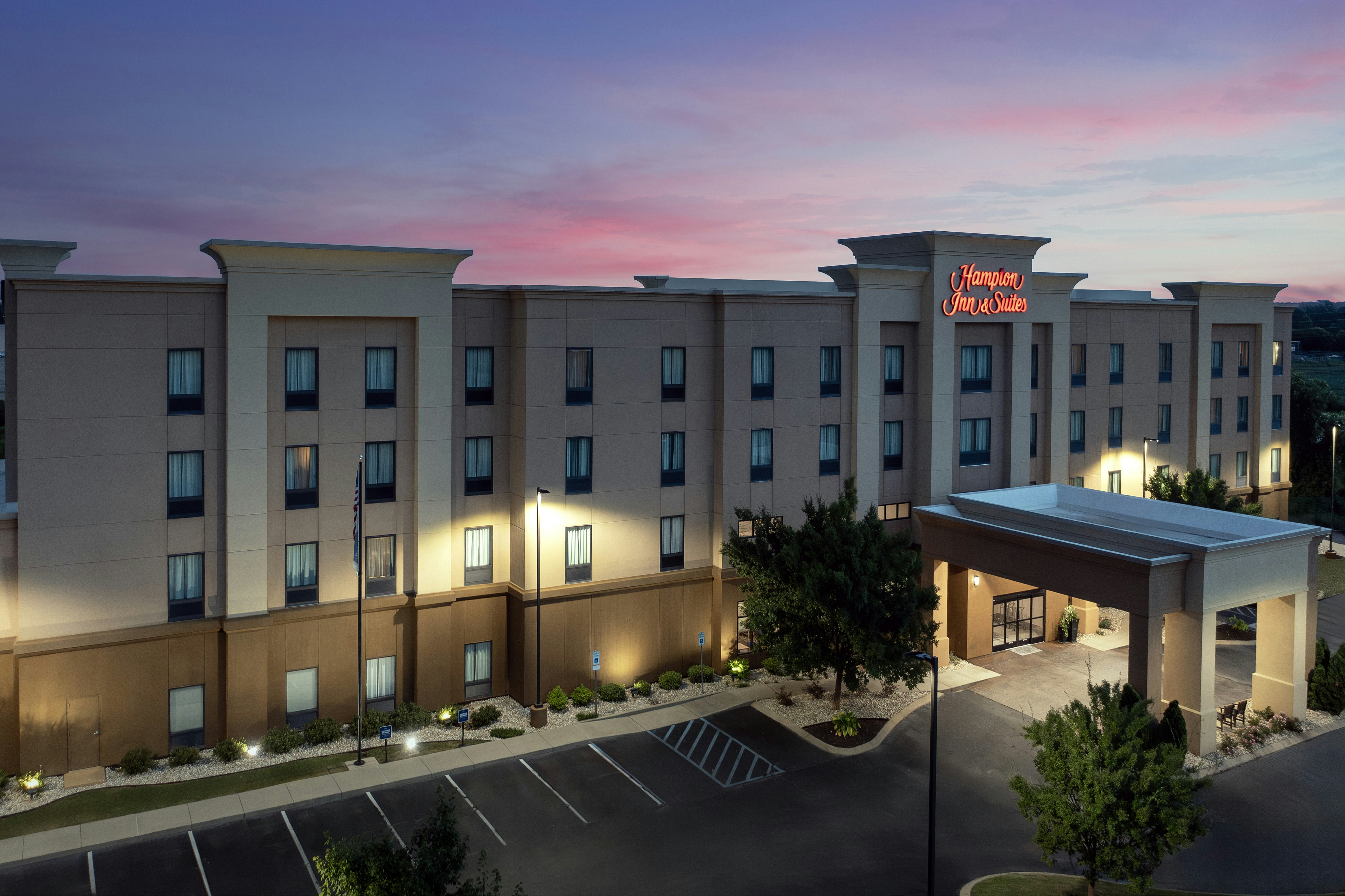 Hampton Inn and Suites Tupelo Barnes Crossing 2/50