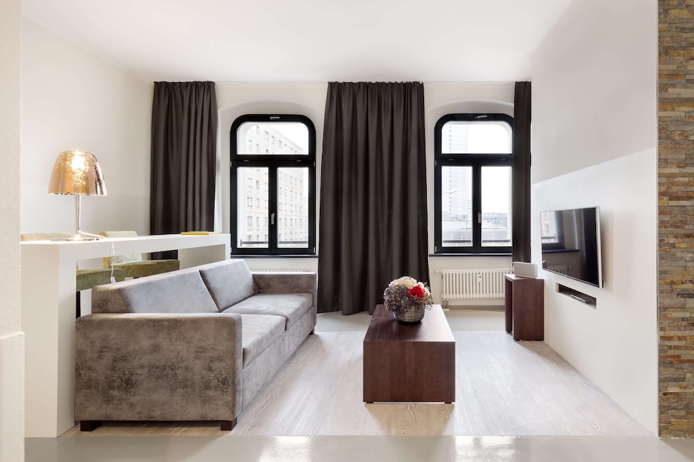 Lux 11 Berlin Mitte 36/60