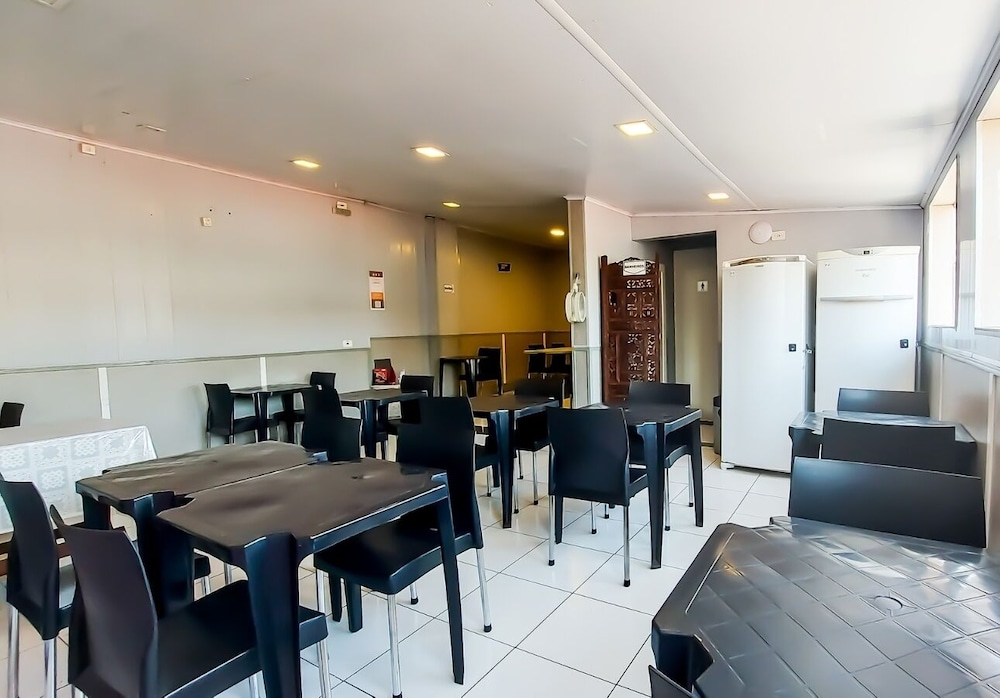 Calamares Hotel 29/49