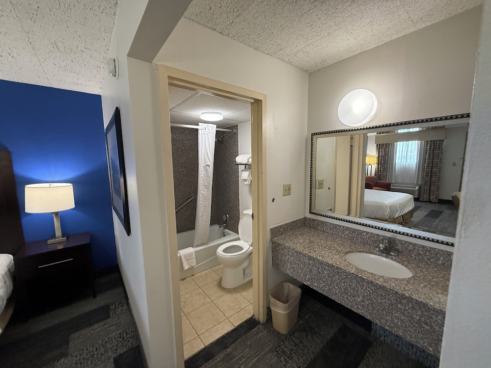 Travelodge by Wyndham Great Bend 31/32