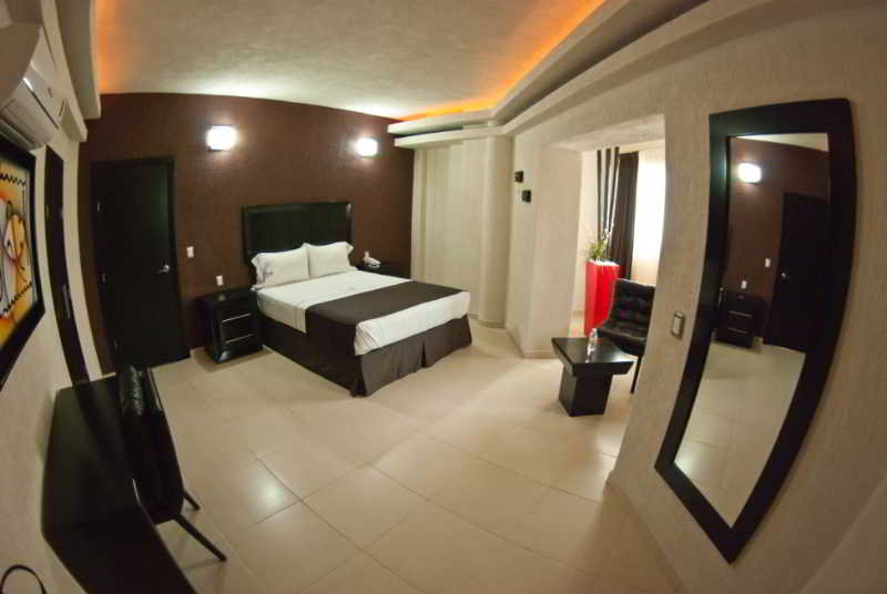 Superior, Queen Bed