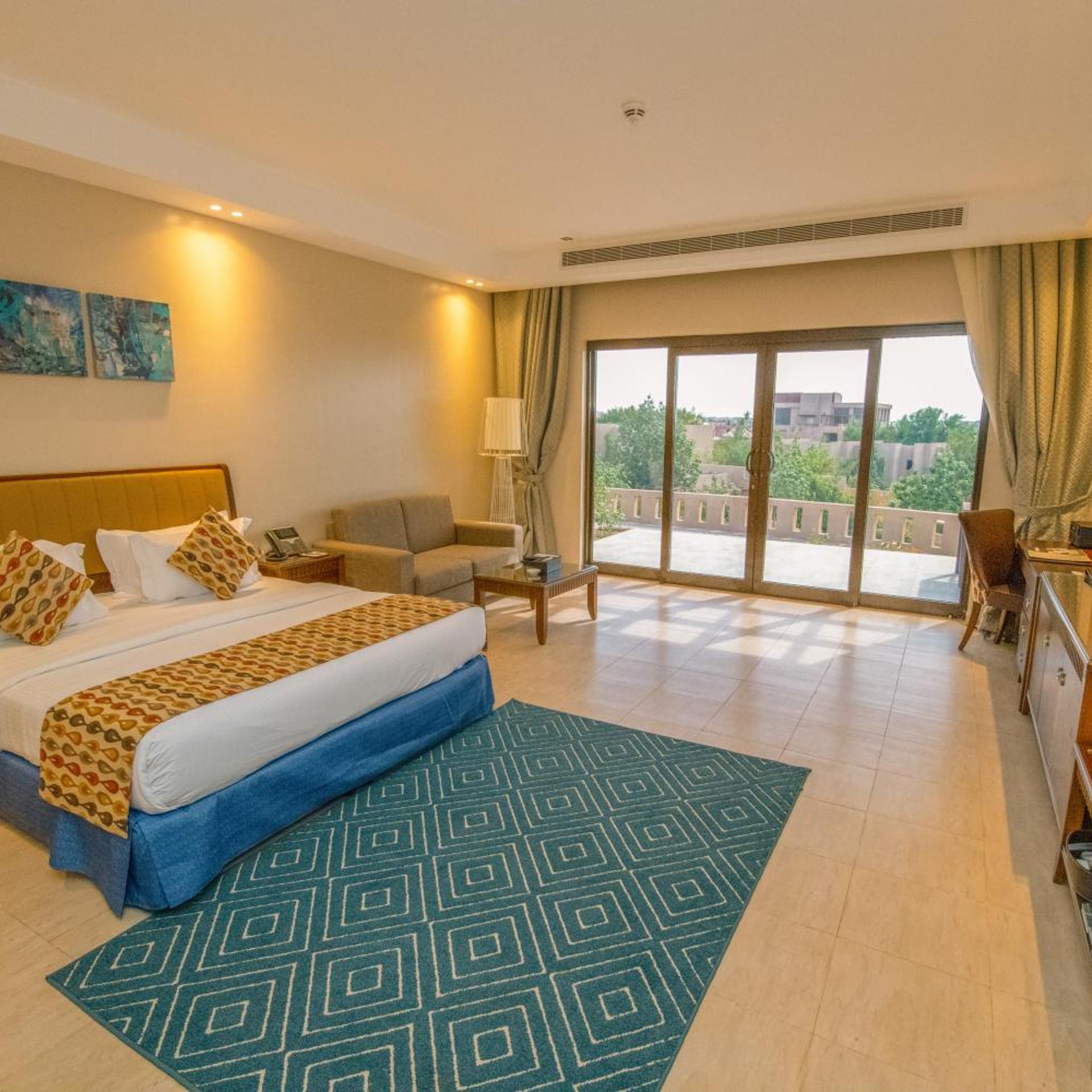 Royal L'azure Resort 16/55