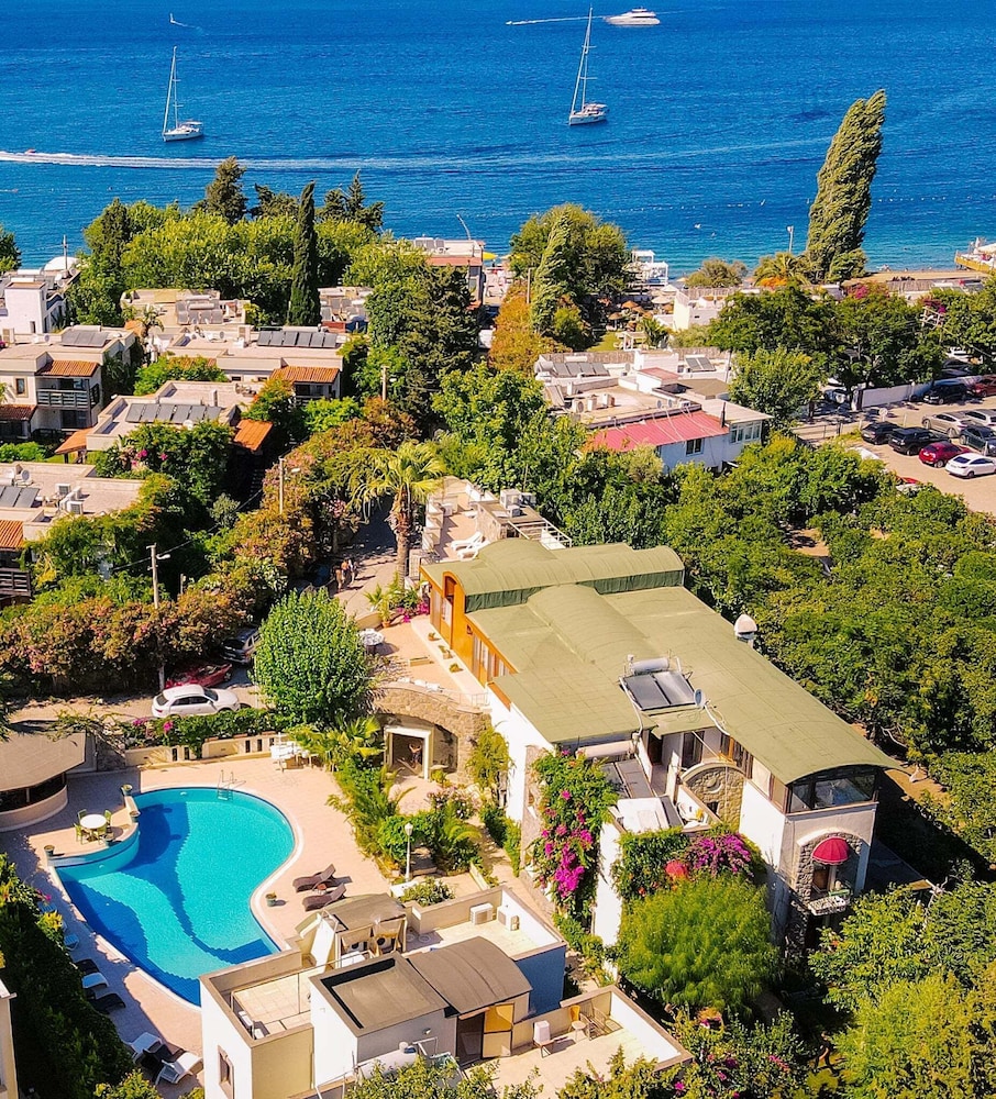 Bella Garden Boutique Hotel 72/83