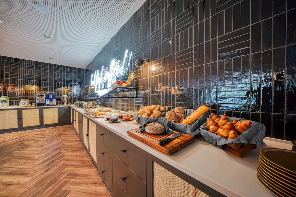 Vienna House Easy by Wyndham Hannover 40/46