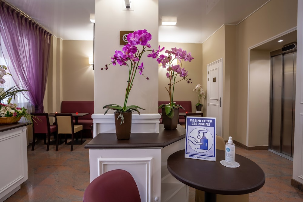 lobby