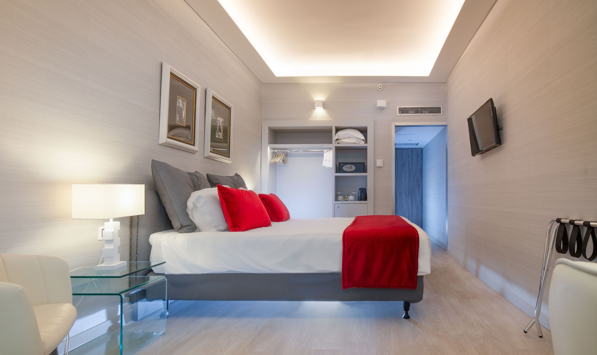BUDGET, DOUBLE BED