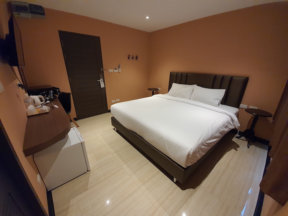 ECONOMY, DOUBLE BED