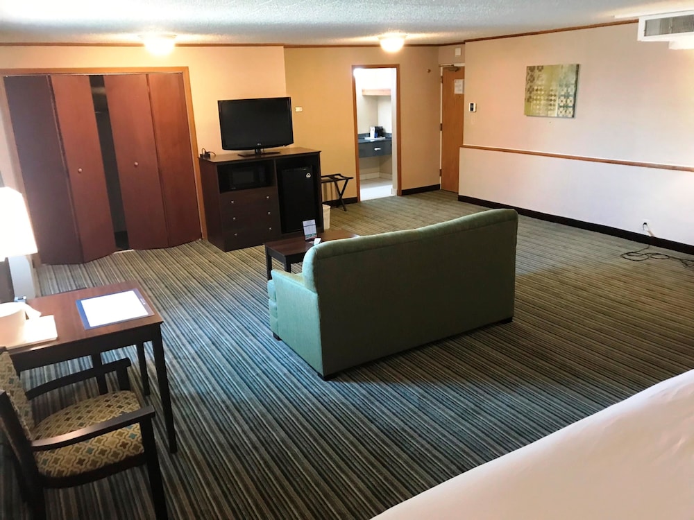 Best Western Woodhaven Inn 26/43