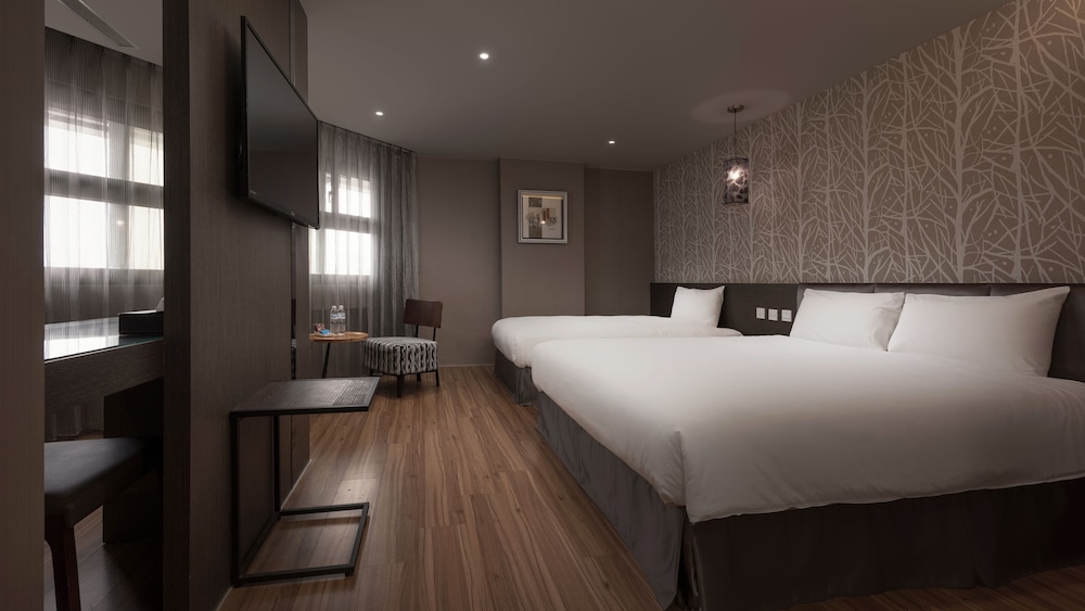 ROOM, TRIPLE