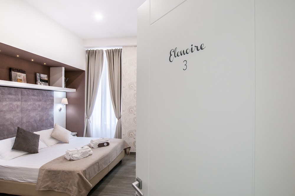 Elenoire Rooms & Suite 9/48
