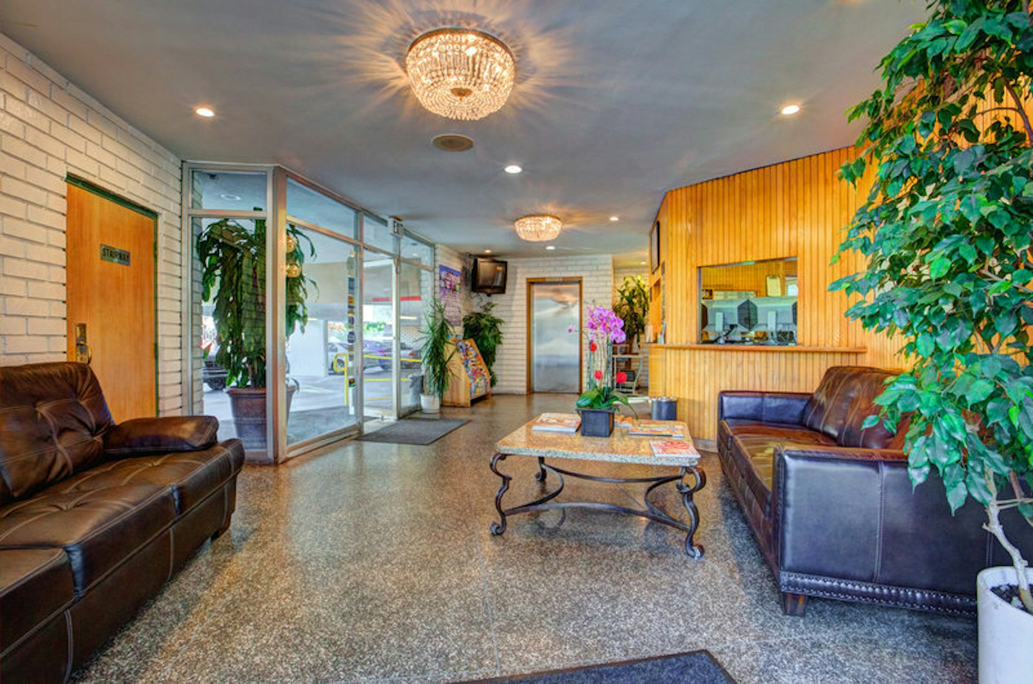 Dunes Inn Wilshire 46/72