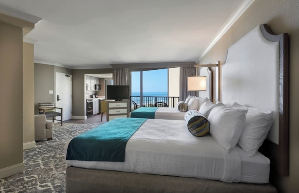 1 Bedroom, Palm, Suite, 2 Queen Beds, Ocean View, Accessible