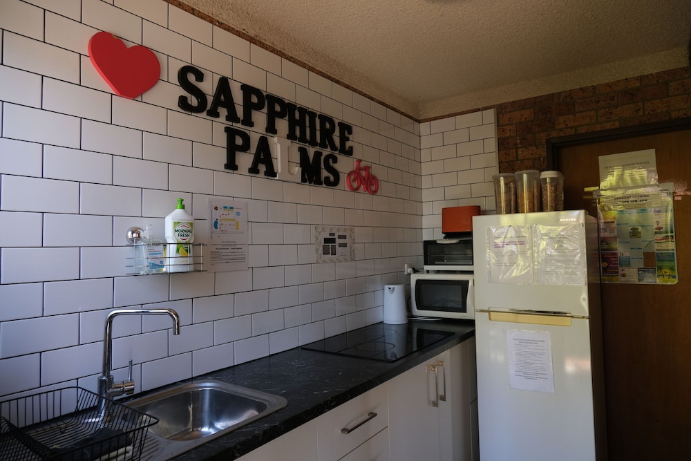 Sapphire Palms Motel 9/69