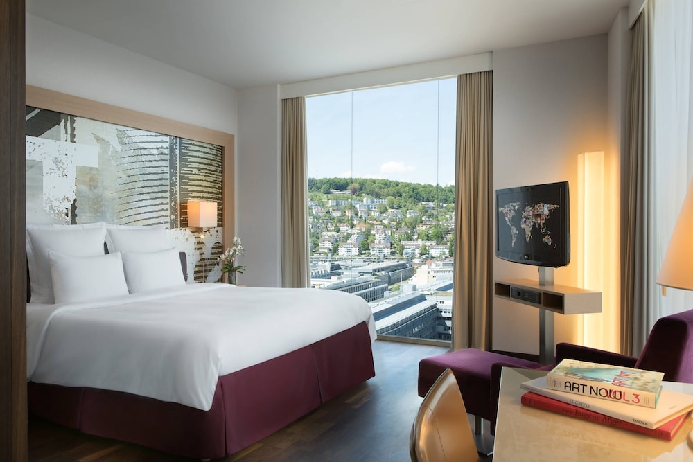 RENAISSANCE ZURICH TOWER HOTEL 10/41