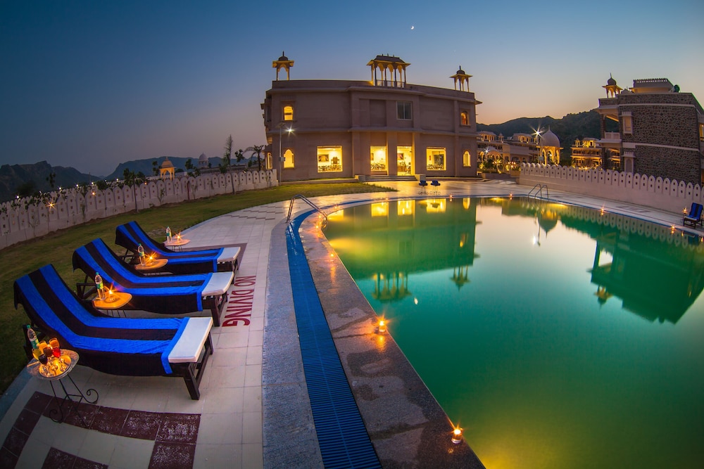Bhanwar Singh Palace 4/24