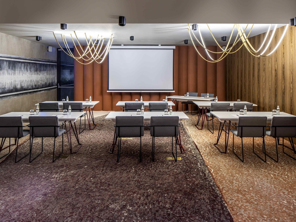 The Emporium Plovdiv MGallery Hotel Collection 39/48