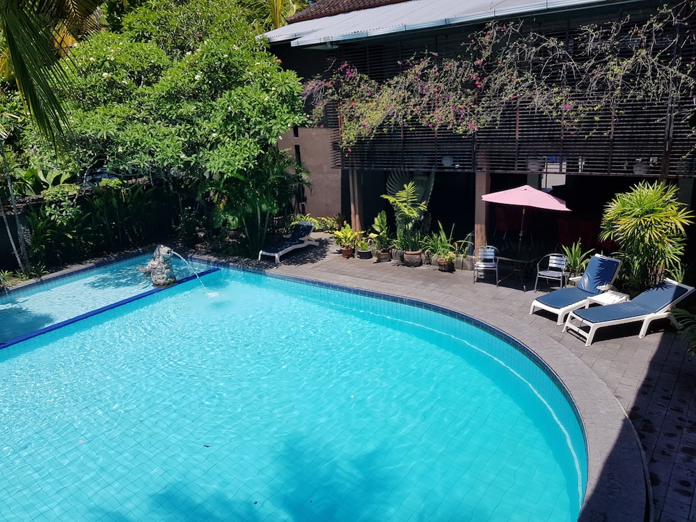 SANUR AGUNG HOTEL 8/77