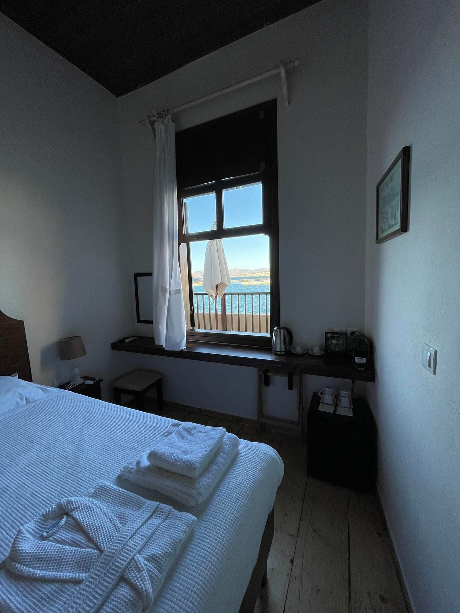 STANDARD, DOUBLE BED, SEA VIEW