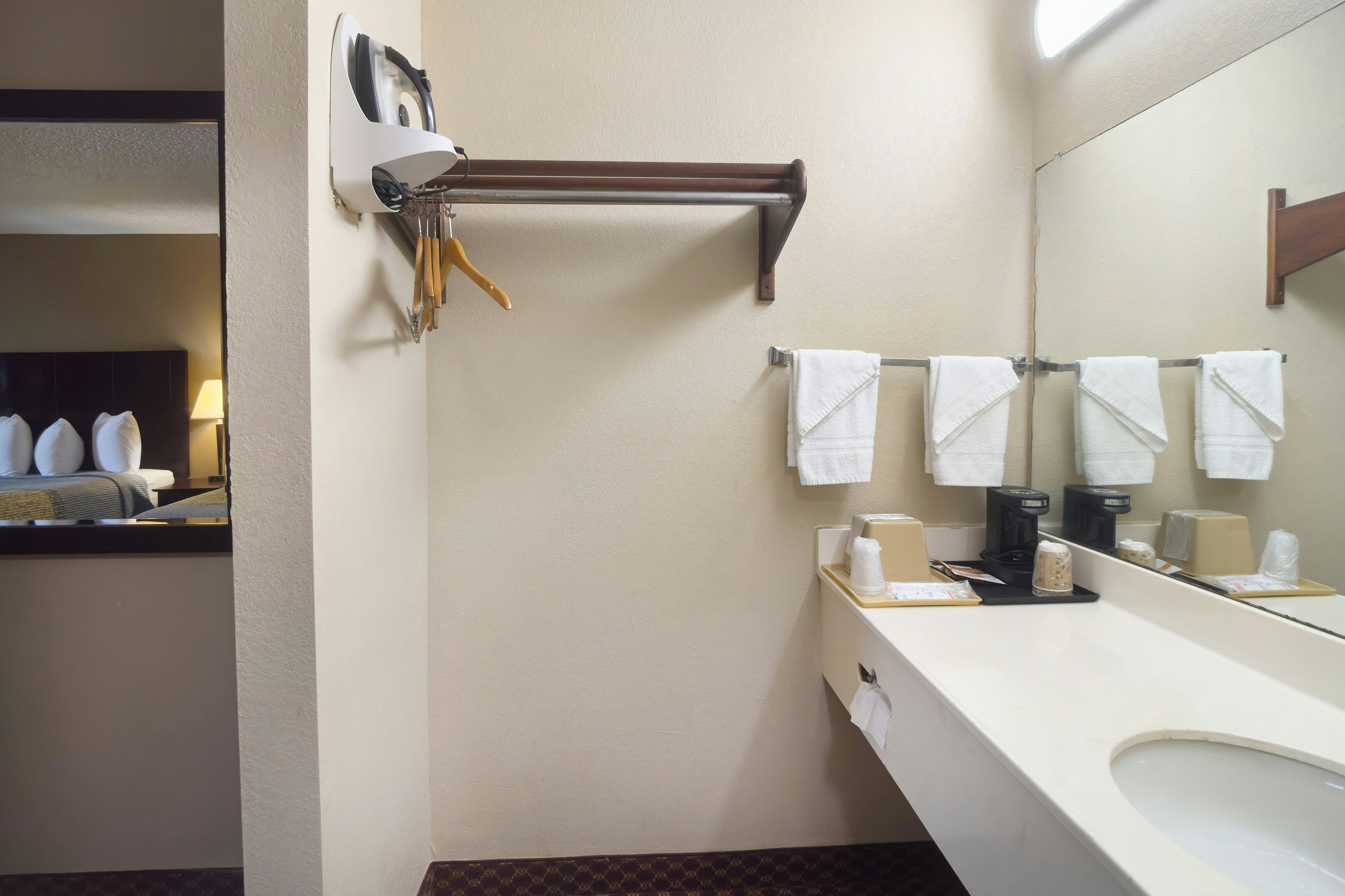 Deerfield Inn By Capital O Blytheville AR I55 33/34