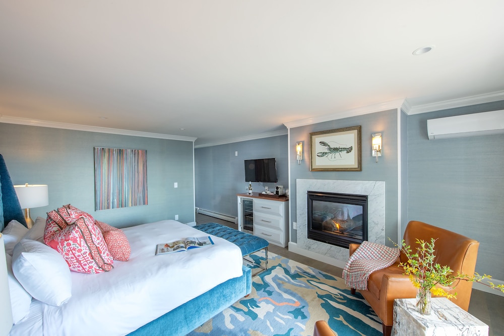 Cape Arundel Inn & Resort 14/49