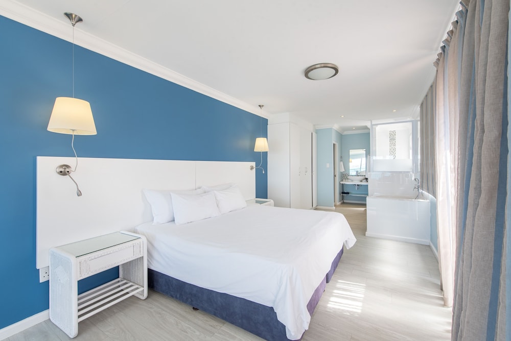 Luxury, Studio, Suite, Queen Bed
