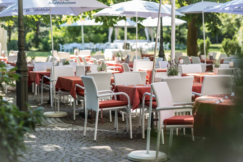 Parkhotel Schmid 41/63