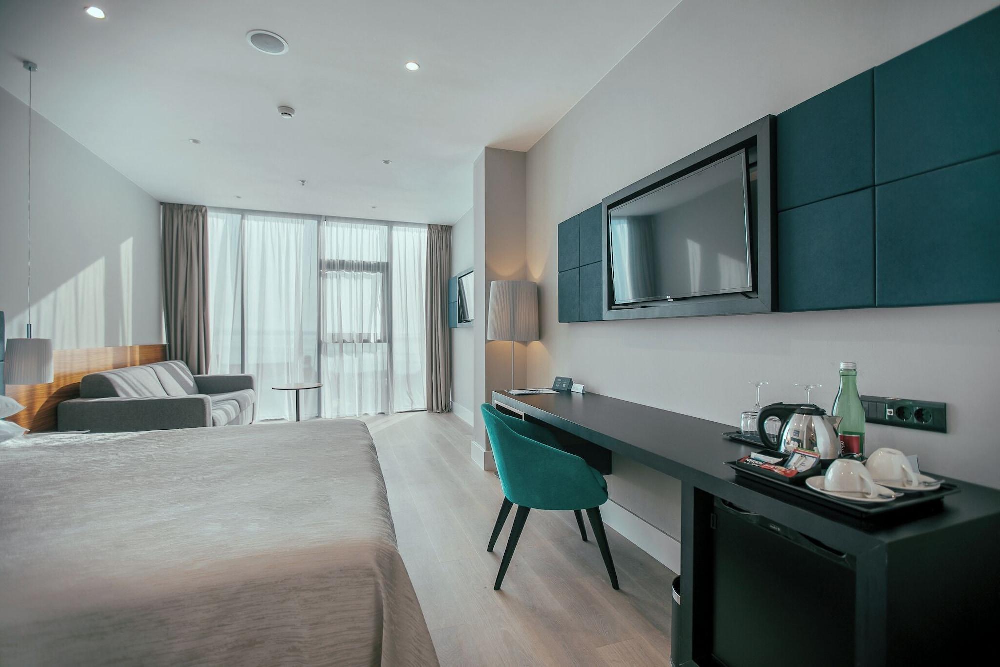 Deluxe, Triple, Side Sea View، Marvie Hotel & Health 3/5