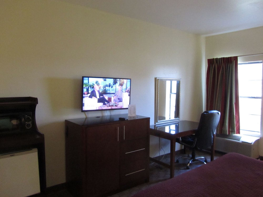 Executive Inn and Suites Wichita Falls 35/44