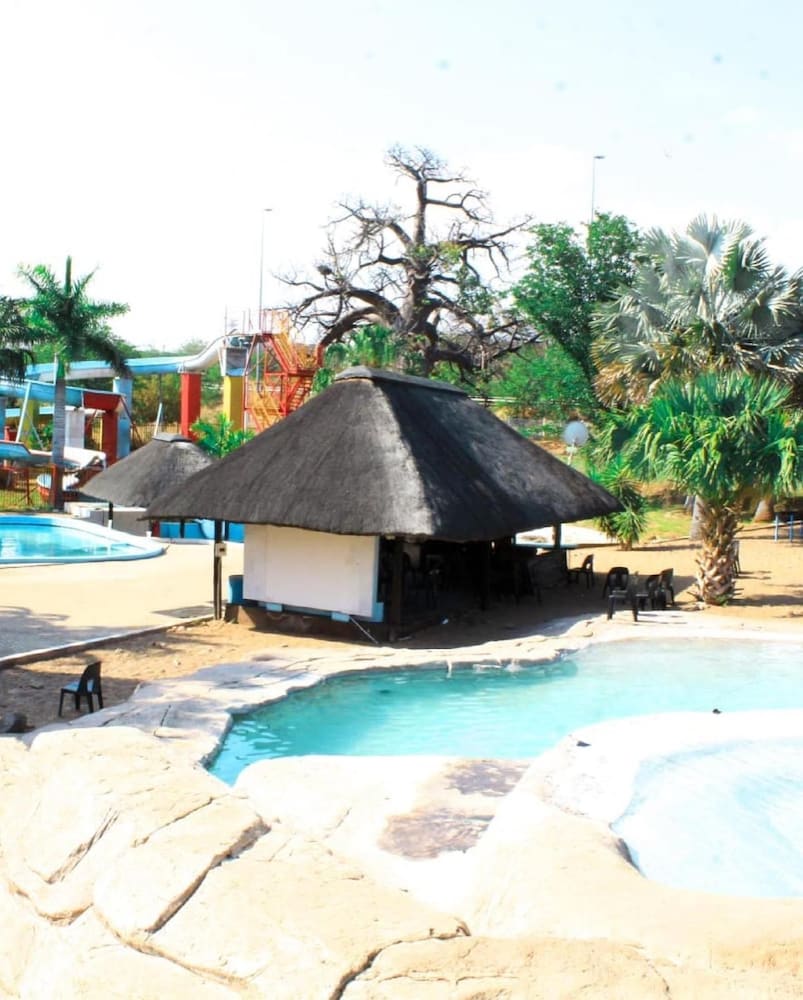 Sand River Resort 38/48
