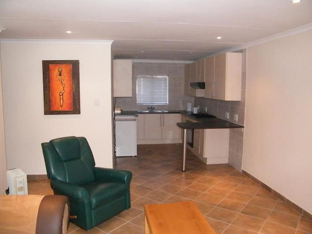Airport Lodge Guest House 22/43