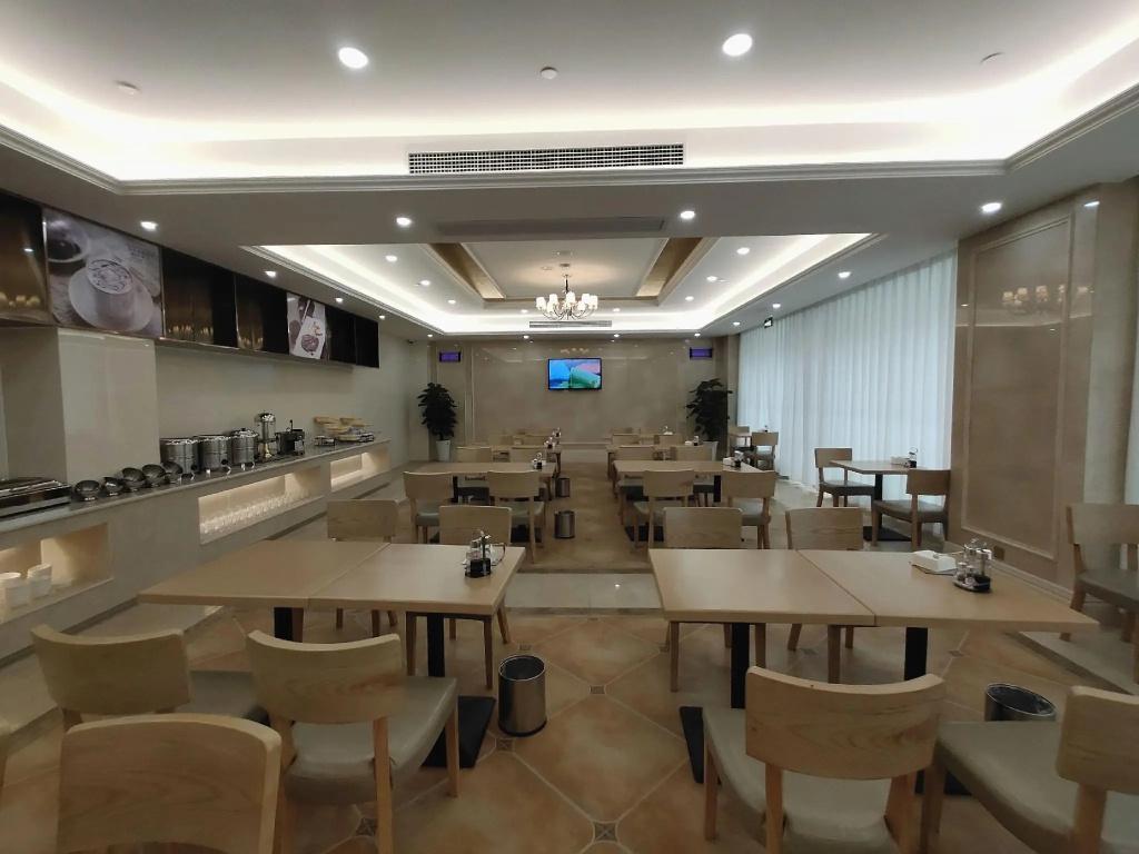 Vienna Hotel (Huaiyuan Xinhe) 21/33