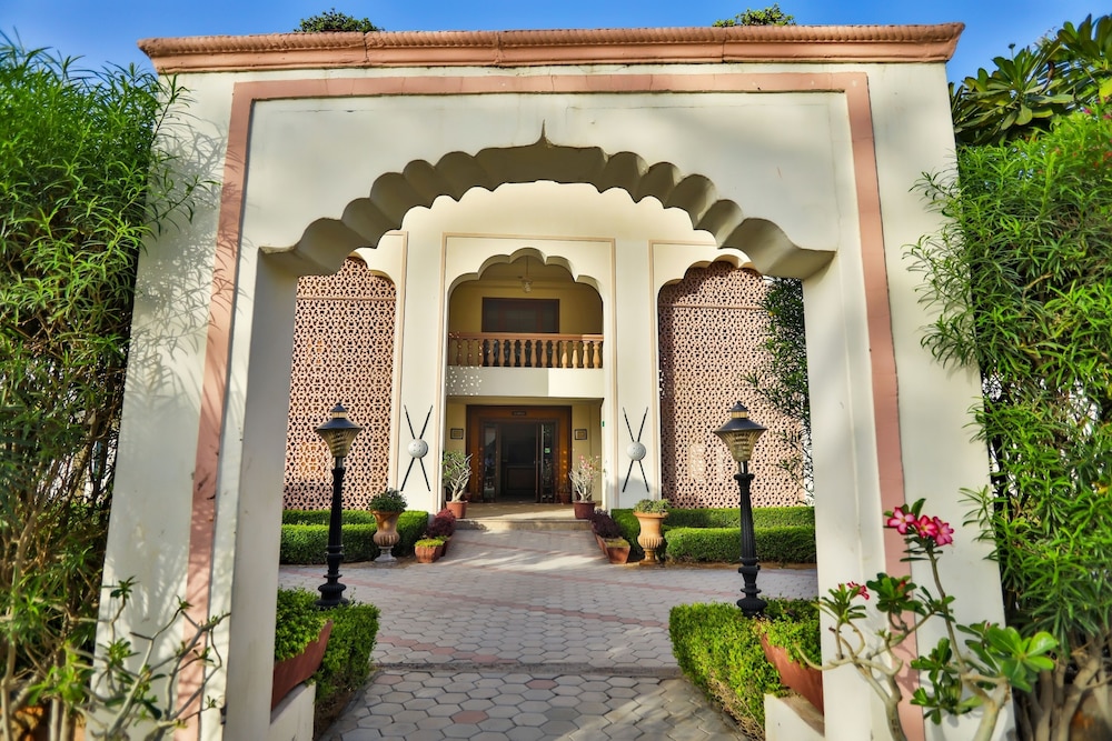 AMARGARH RESORT 2/66