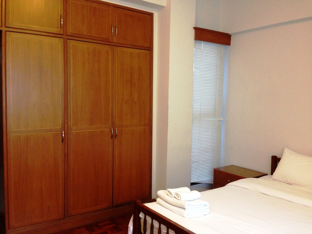 P.T. Court 25/72