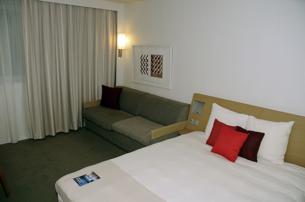 NOVOTEL RENNES ALMA 24/74
