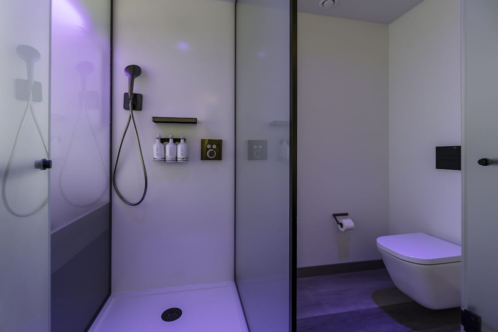 YOTEL Porto, Select by Hilton 45/48