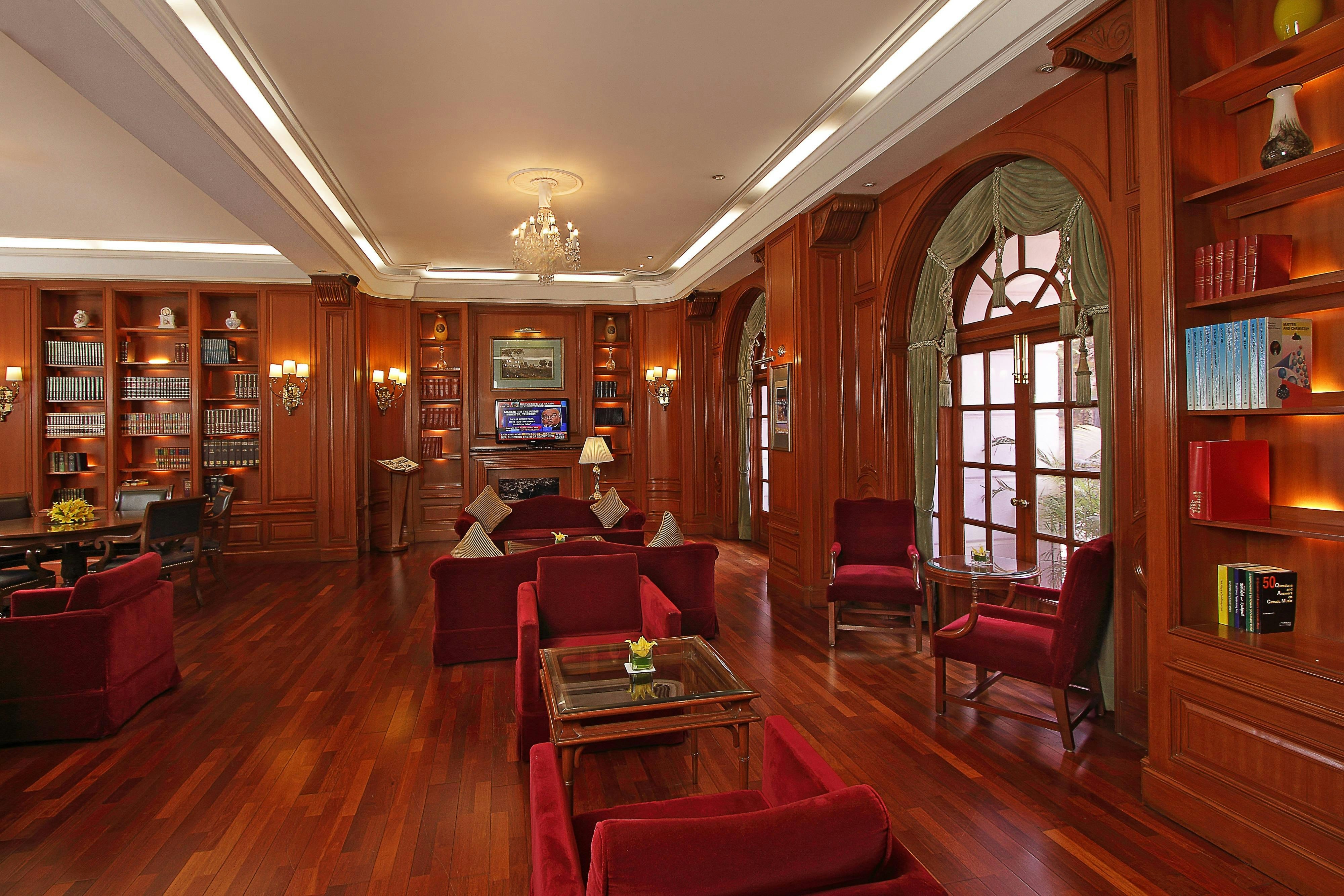 Itc Windsor A Luxury Collection Hotel 7/13