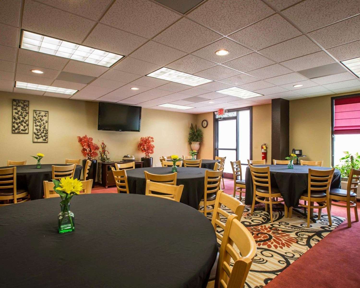 Quality Inn Jonesville I-77 10/10
