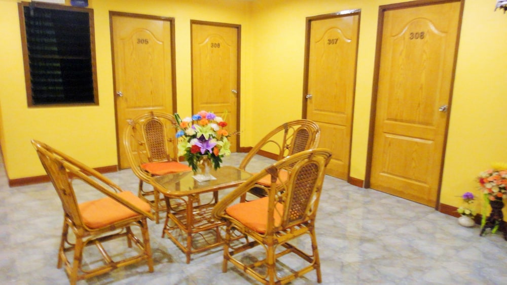 Thepparat Lodge Krabi 35/50