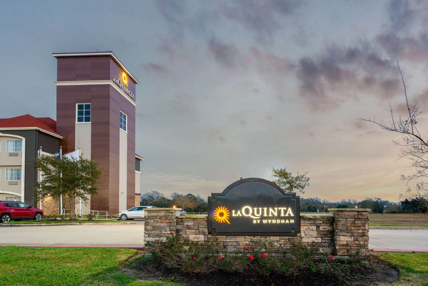 La Quinta Inn & Suites by Wyndham Bridge City in Bridge City - TX