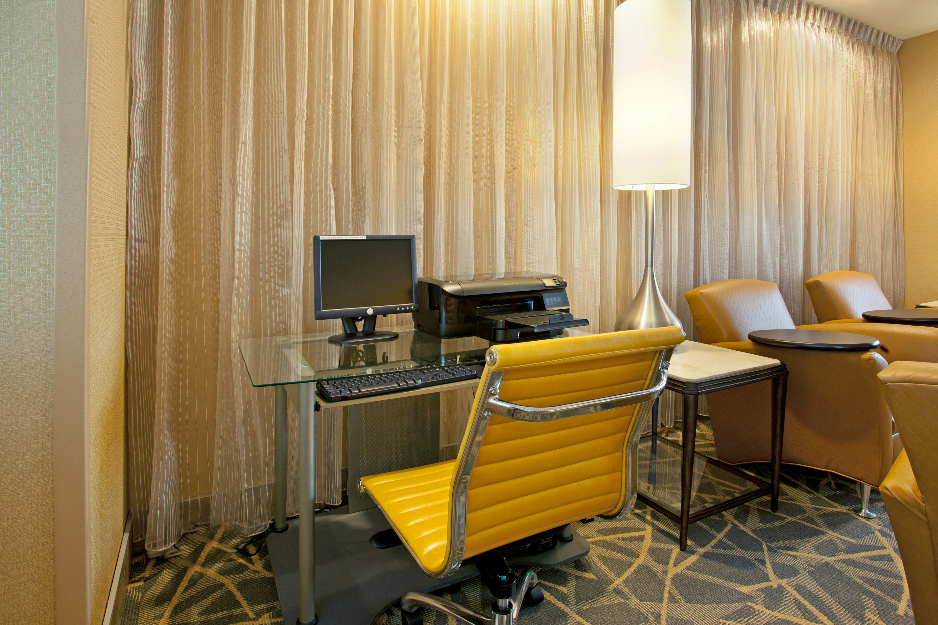 Hampton Inn Suites Cleveland Independence 34/40