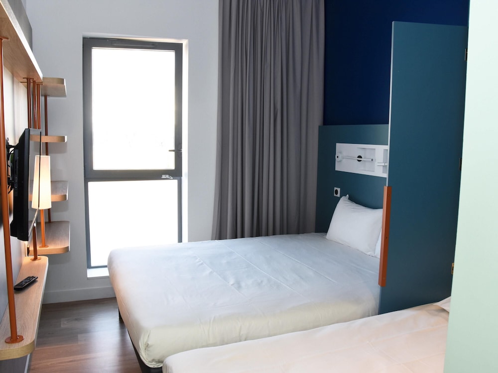 ibis budget Langres 25/52