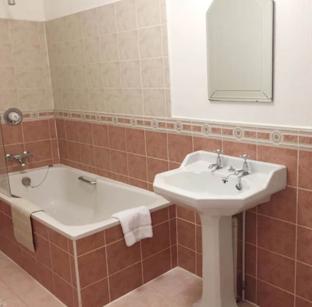 Arundel House Hotel 14/51