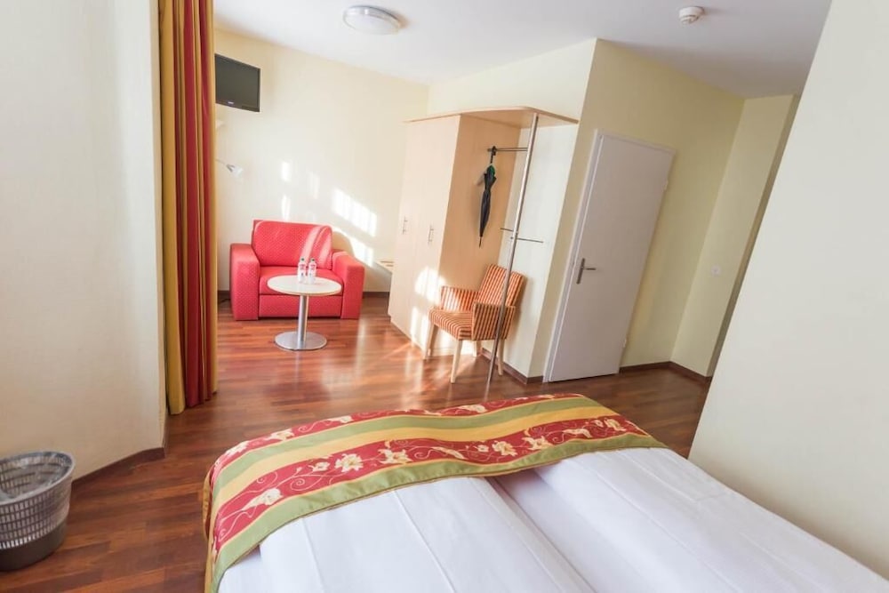 De La Paix Hotel 21/43