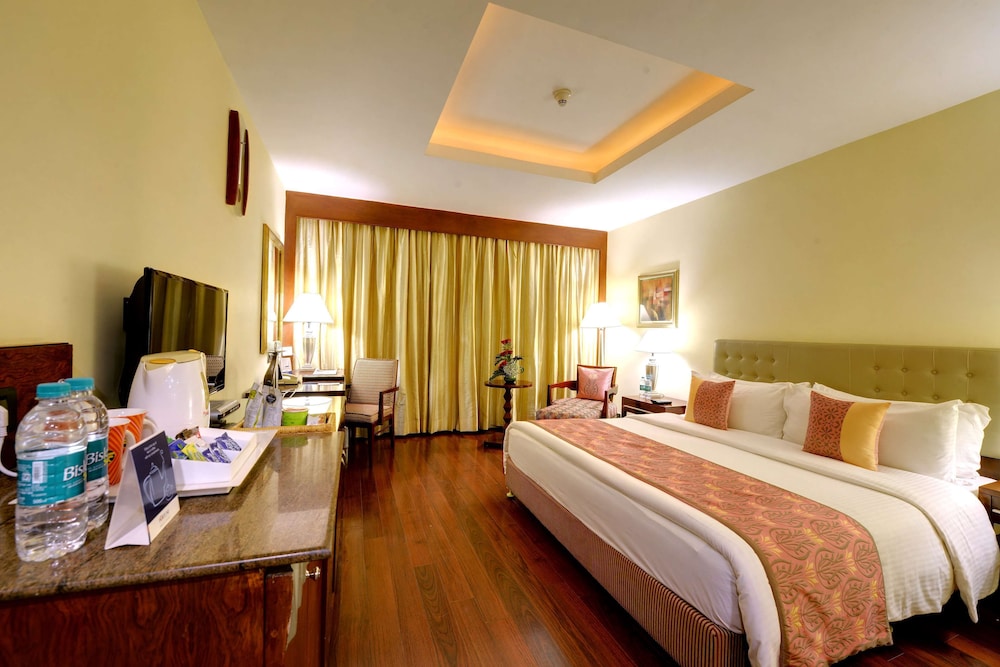 EXECUTIVE, SUITE, CITY VIEW