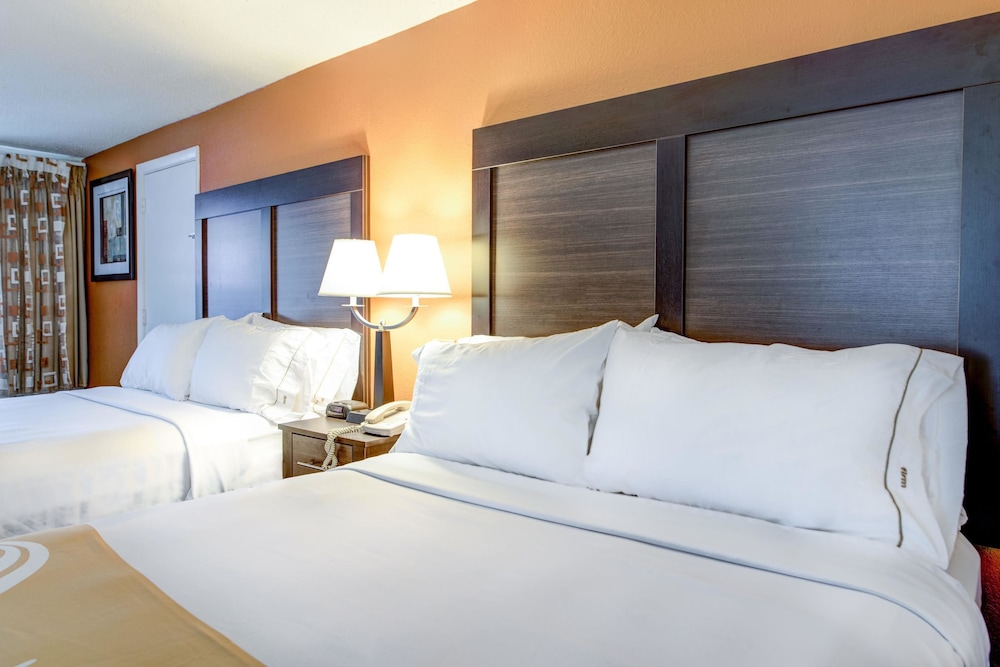 Quality Inn Creekside - Downtown Gatlinburg 17/45