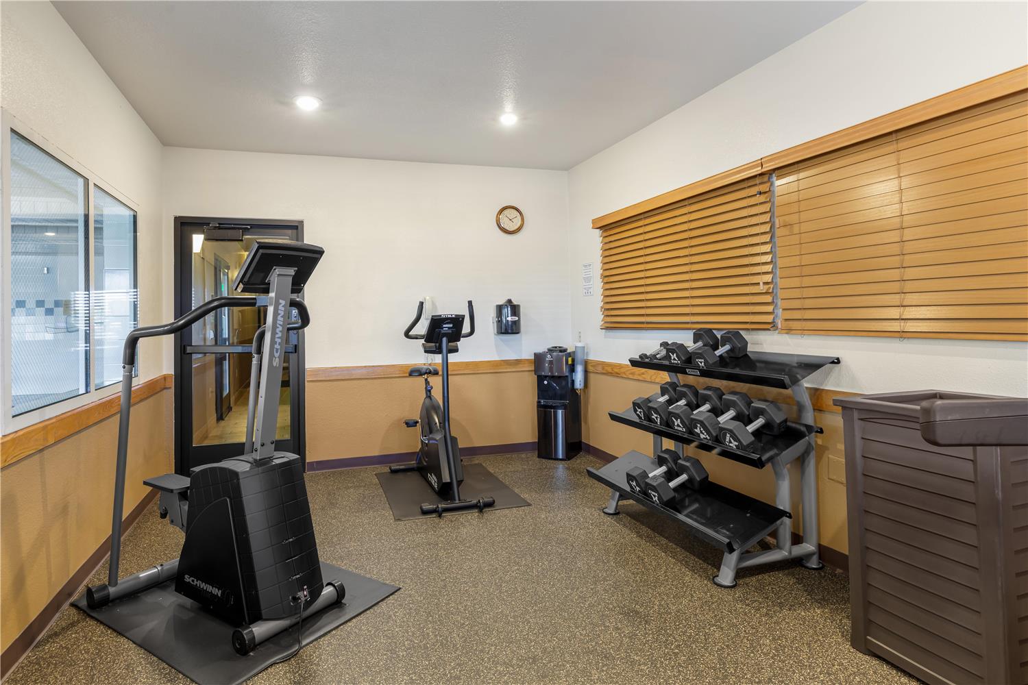 Best Western Firestone Inn & Suites 16/34