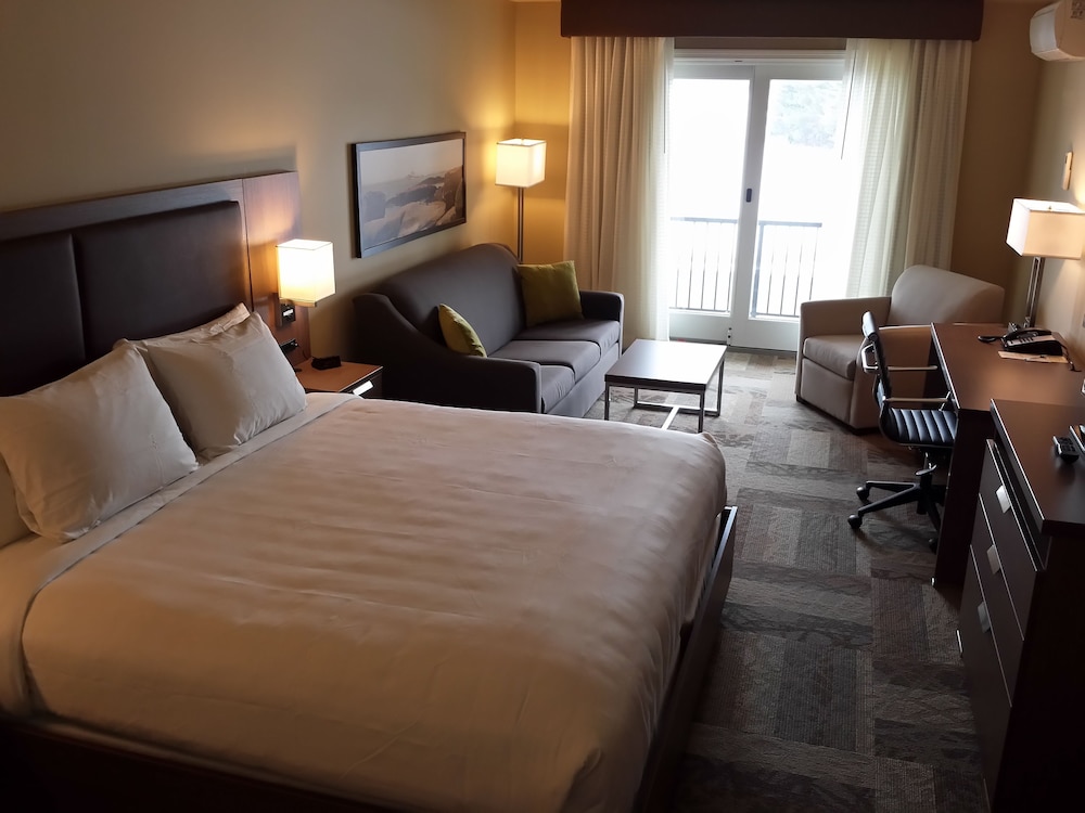 Belfast Harbor Inn 21/64