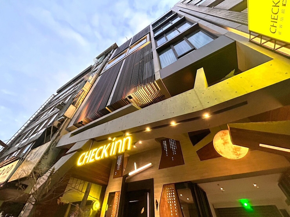 CHECK inn Taichung Zhongshan 2/50